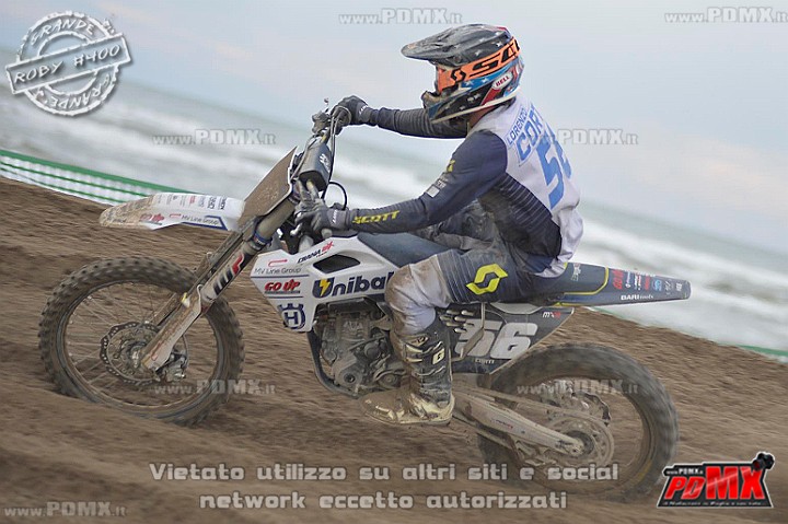 _ROB8476 (Copy).jpg